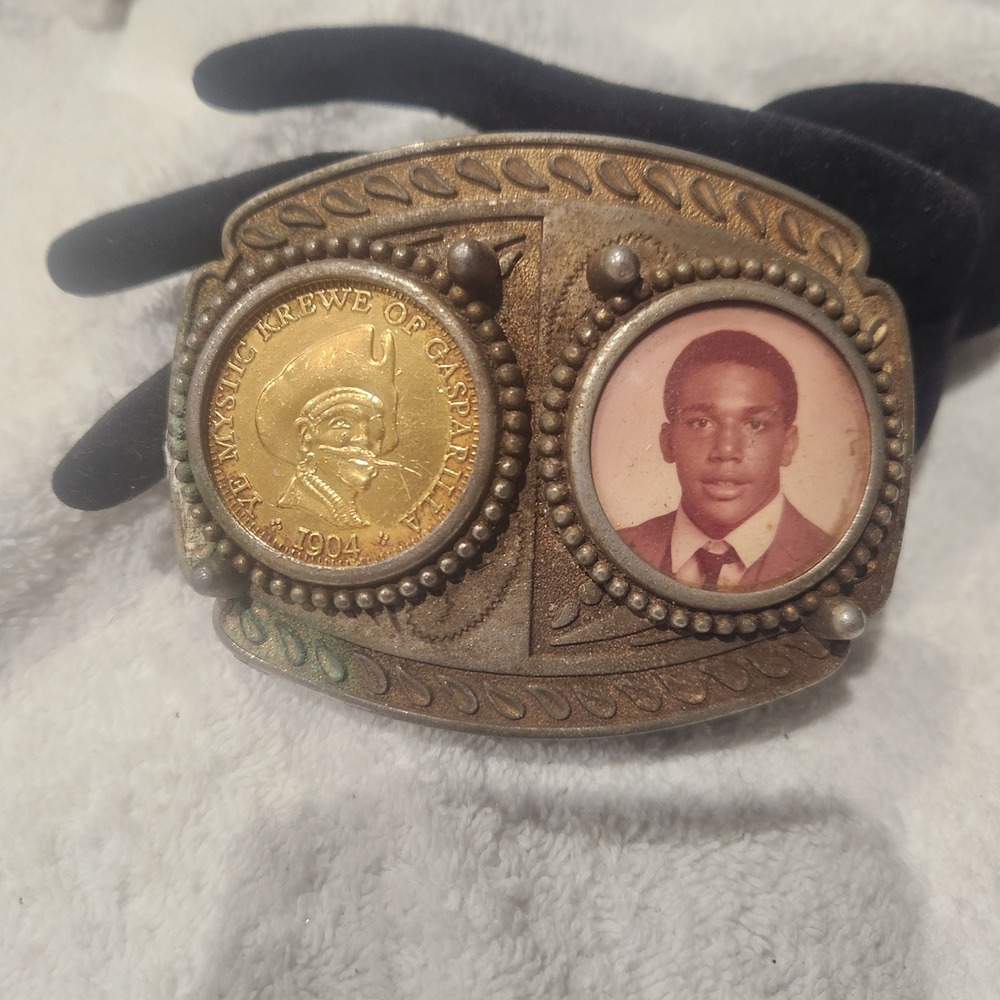Pirate Coin Photo Belt Buckle 
Brass Vintage Ye Mystic Krewe of Gasparilla 1904